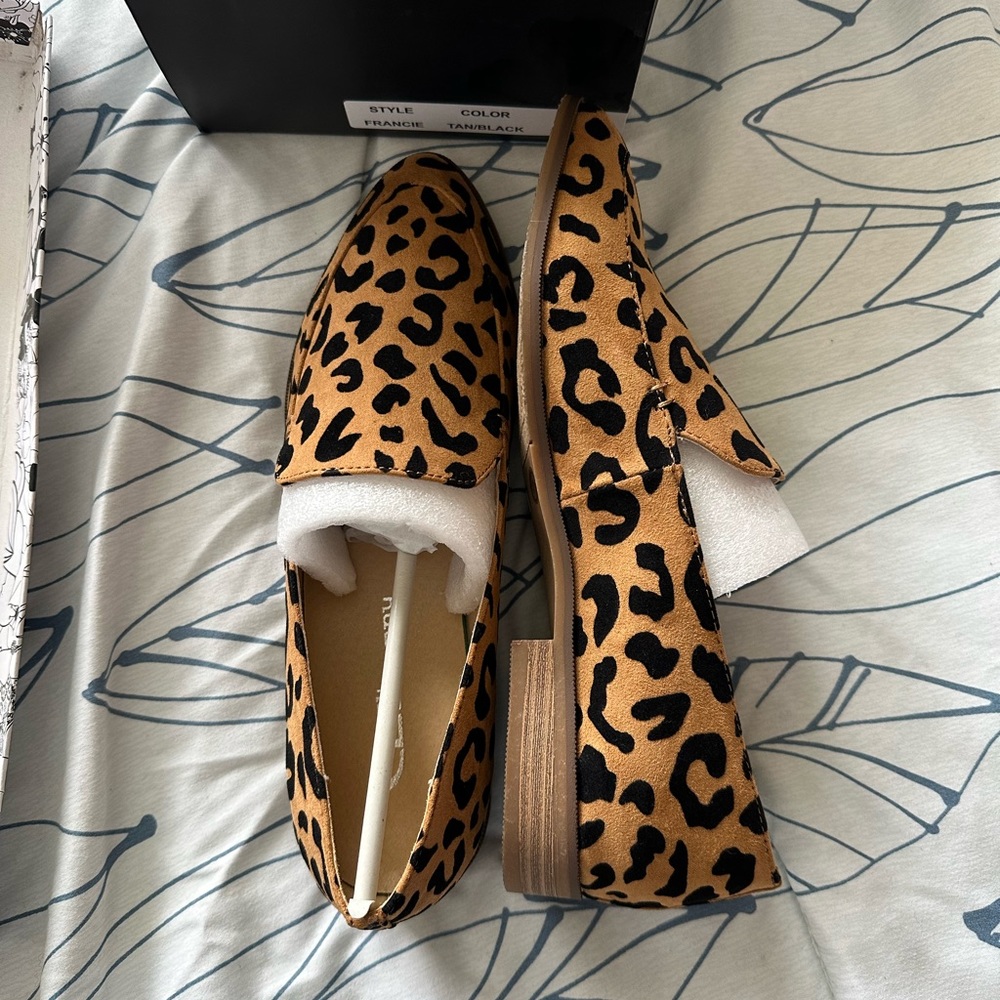CHINESE LAUNDRY Francie Leopard Print Loafers